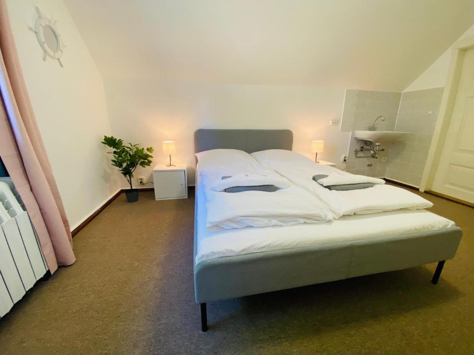 OSTSEE-LANDHAUS MÄHL mit Sauna und Kamin auch für Gruppen Prerow Exterior foto